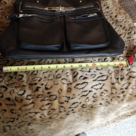 Large Handbag - Picture 6 of 6